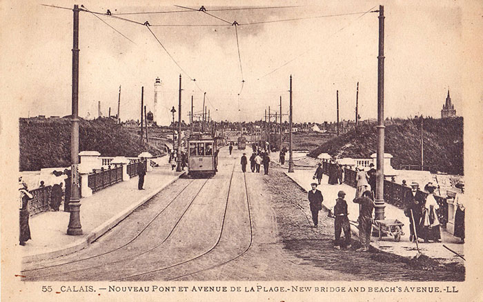 Nouveau pont et avenue de la Plage - Calais