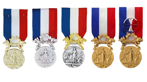 medaille du courage en or et en argent