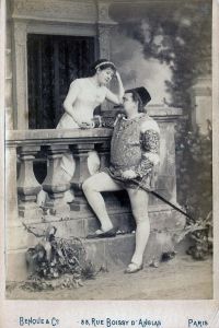 La scène du balcon. La scène du balcon.