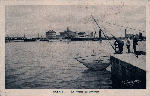 Pêche au carreau depuis les quais du Courgain à Calais