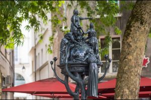 Les fontaines terminées et mises en place. Les fontaines terminées et mises en place.