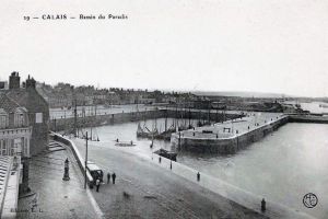 Vue du bas du mur des minteux. Vue du bas du mur des minteux.