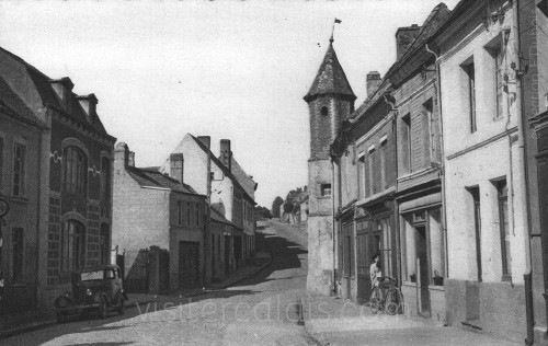 En remontant la rue du Bourg à Licques