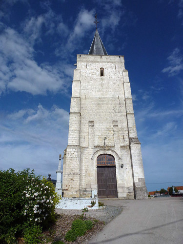 La tour de l'église de Louches